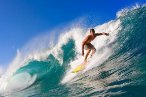 ayx·爱游戏电竞体育-周琦复出首秀出彩，曼城主场横扫皇家马德里，豪取35连胜